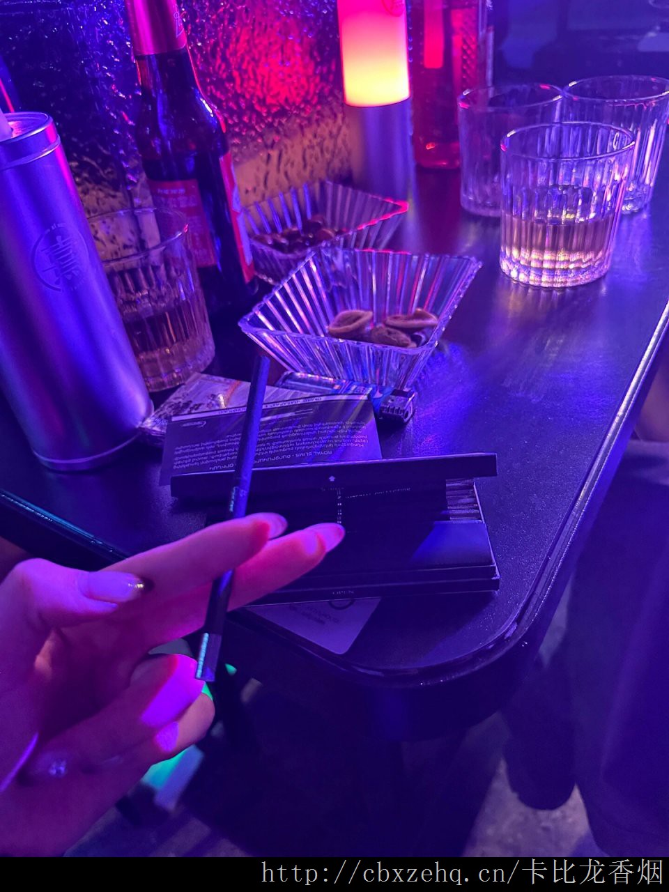 张楠 赵芸蕾免税卡比龙简装图片